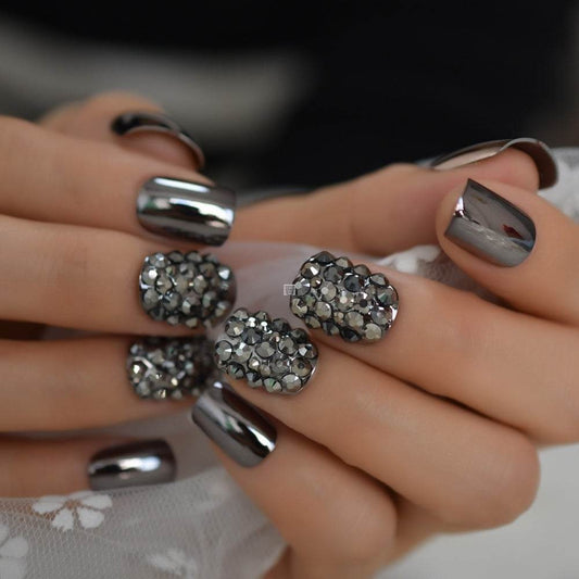 Metal False Nails for Women - Edgy Glamour Kits in Trendy Styles 2025 - Buy Center
