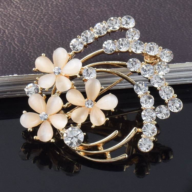 High-End Flower Corsage Opal Vintage Brooch - Elegant Wedding Accessory - Buy Center