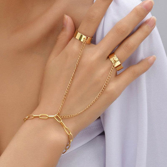 Buy Center Creative Finger Love Chain Bracelet - Elegant Gold Designs - Buy Center