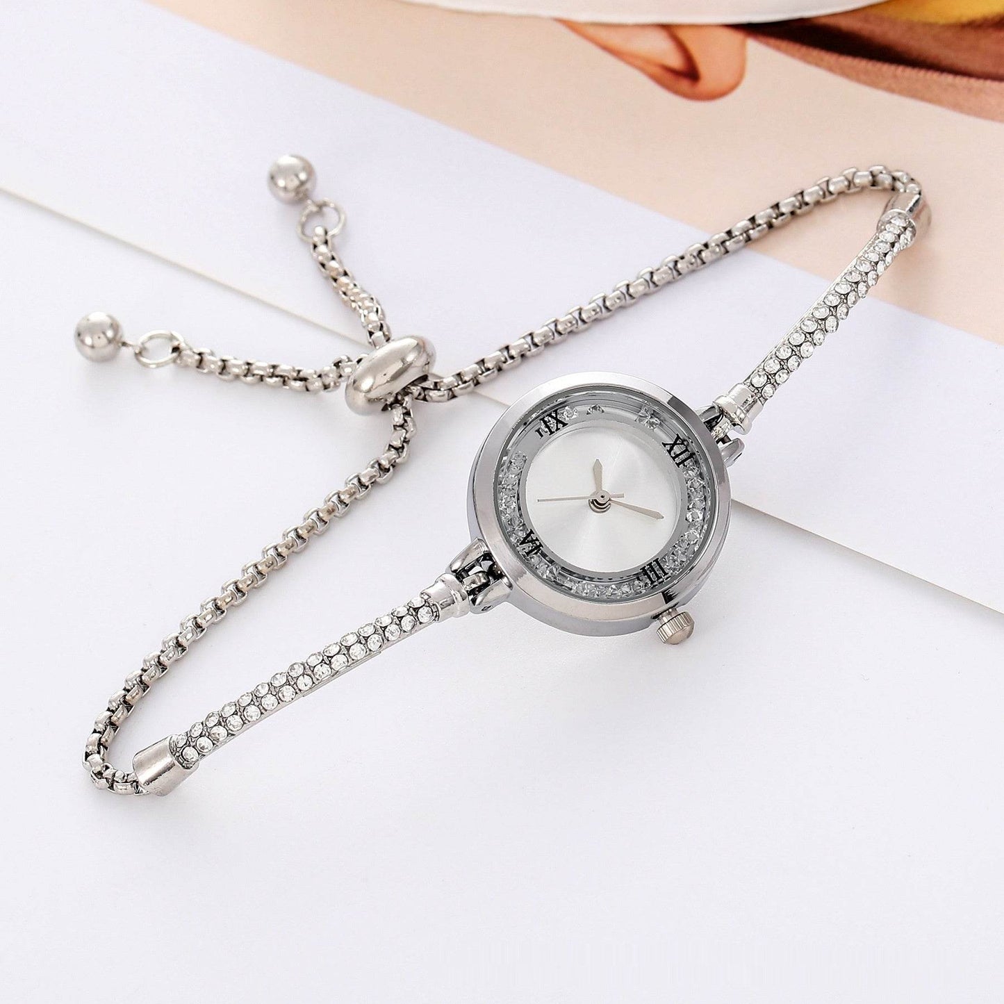 Fashion Diamond Round Women's Quartz Watch - Elegant Design & Calendar - Buy Center
