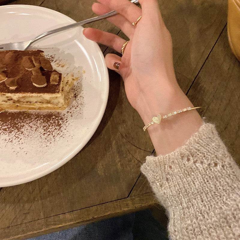 Buy Center Women's Heart-Shaped Love Bracelet - 14K Gold Plated - Buy Center