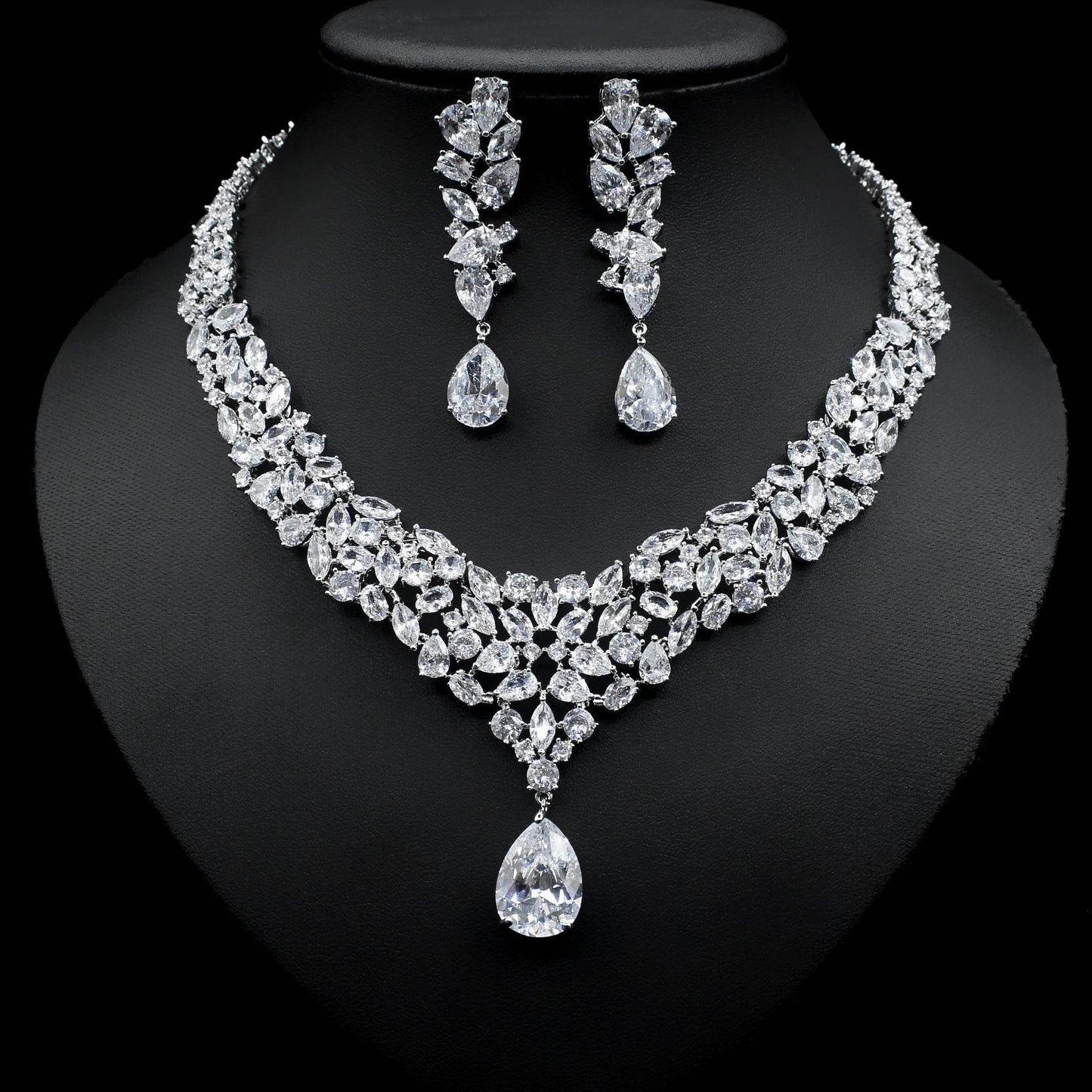 Buycenter Bridal Zircon Necklace & Earrings Set - Love Heart Design - Buy Center