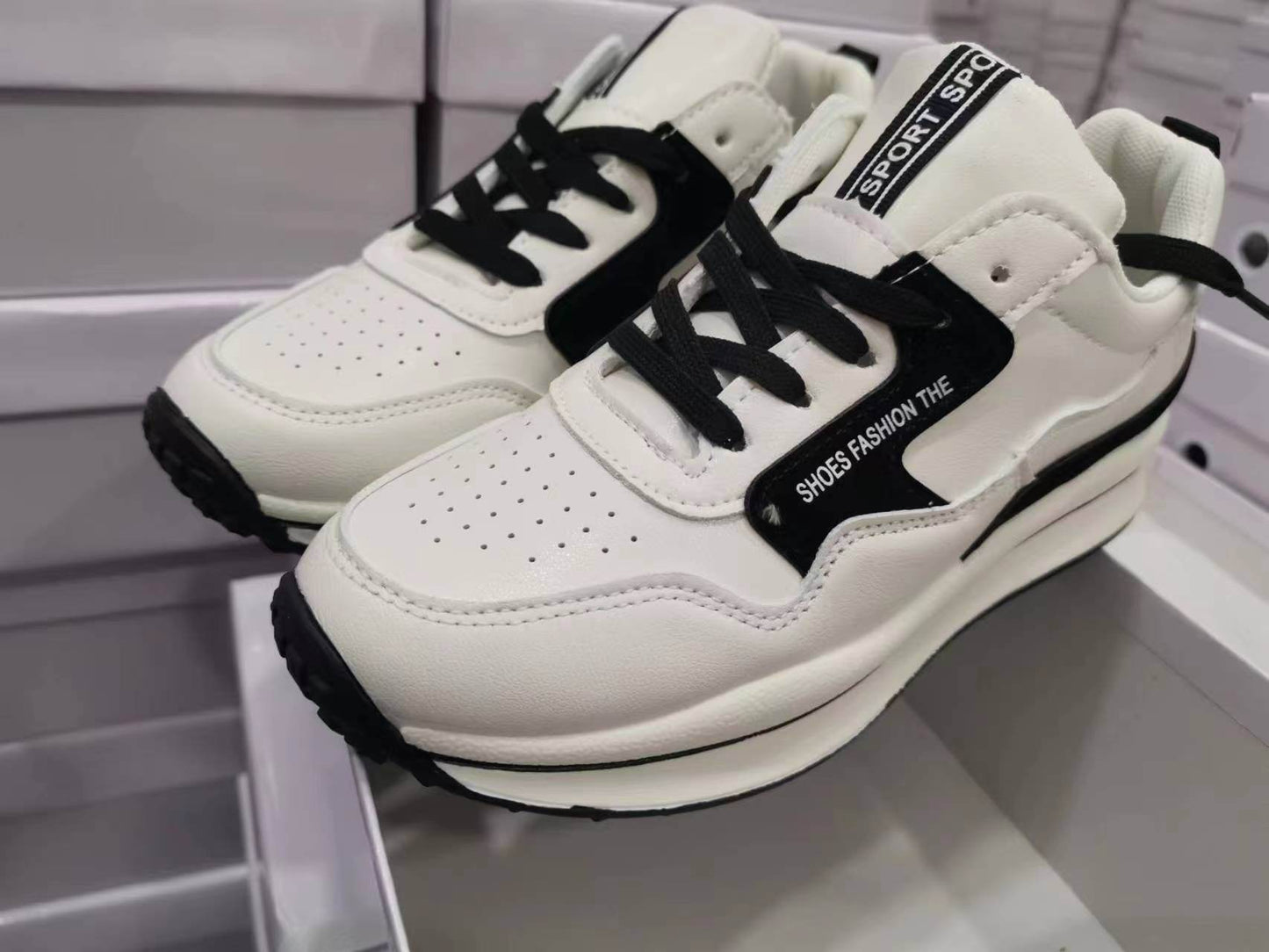 Breathable Low Top Lace-Up Shoes for Women - Stylish & Comfortable Size 41 - Buy Center