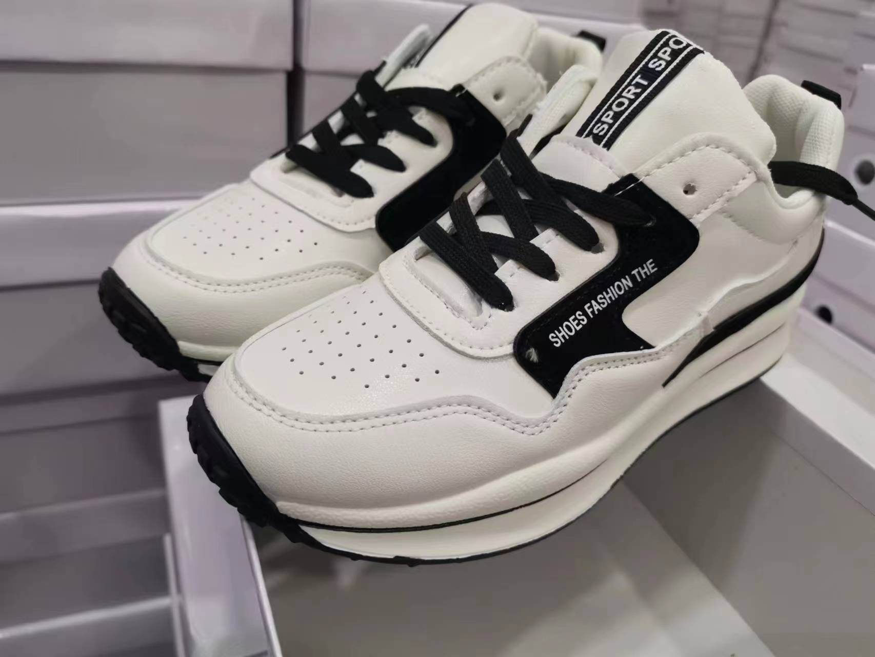 Breathable Low Top Lace-Up Shoes for Women - Stylish & Comfortable Size 41 - Buy Center