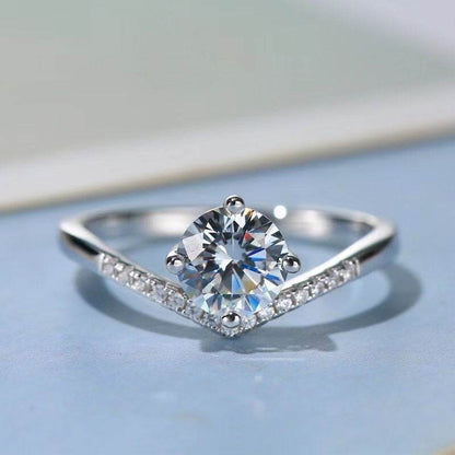 Buycenter S925 Silver Simulated Moissanite Ring - Elegant Crown Design - Buy Center