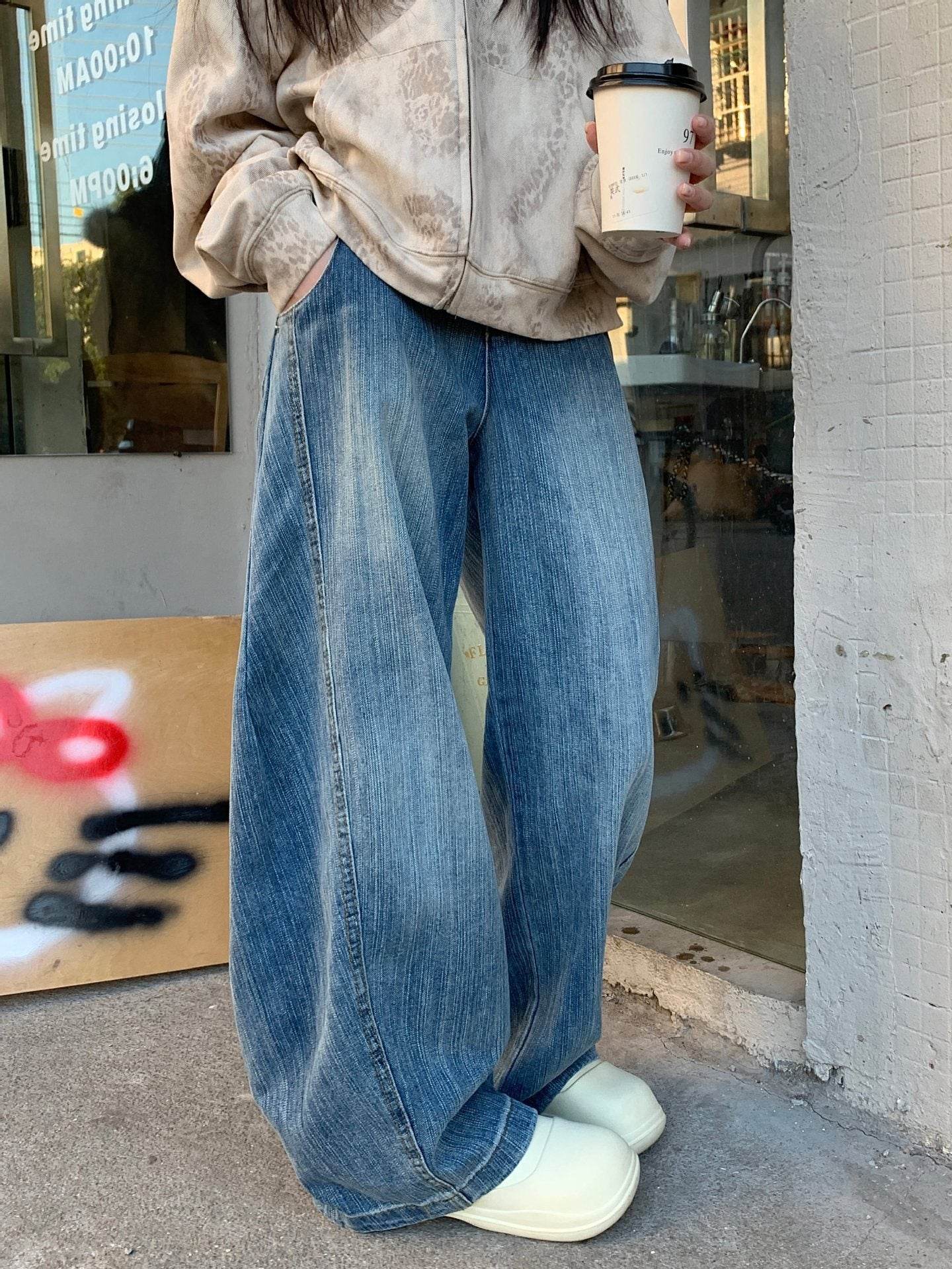 Trendy Washed Distressed Machete Jeans for Women - High-Waisted Style - Buy Center