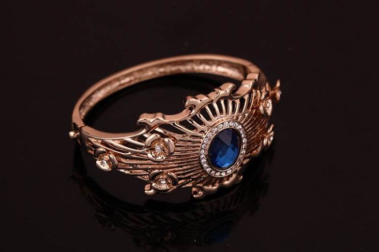 Elegant European-American Jewelry Set - Necklace, Earrings, Bracelet, Ring - Buy Center