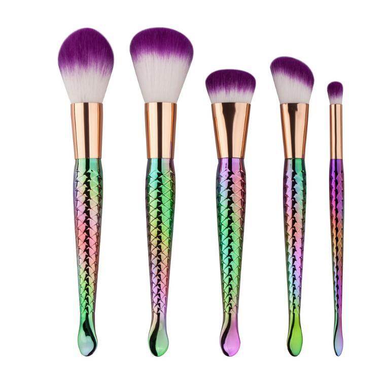 5-Piece Mermaid Makeup Brushes Set - Trendy Fish Design for Beauty Lovers - Buy Center