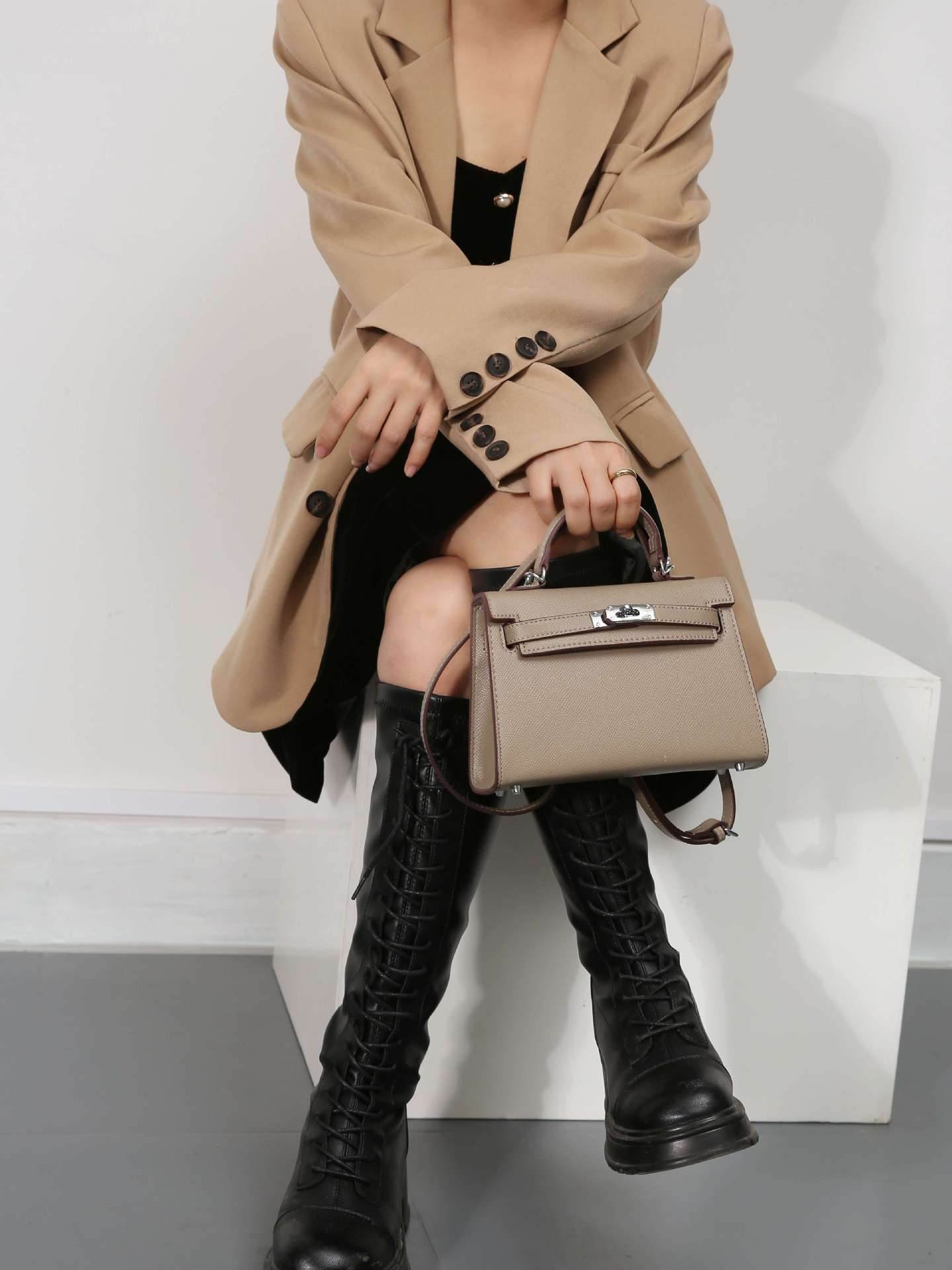 Buycenter Fashion Tote - Stylish Spring Design with Crocodile Pattern - Buy Center