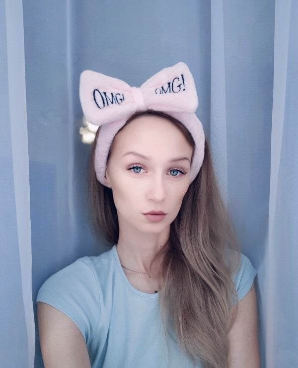 Coral Velvet Butterfly End Hair Band - Elegant Pink Accessory for Women - Buy Center