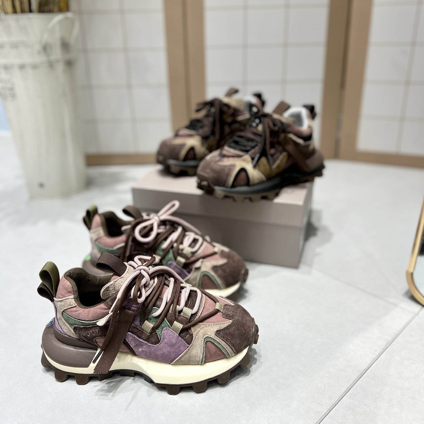 Women's Retro Thick Soled Sports Shoes - Stylish Suede Lace-Up Design - Buy Center