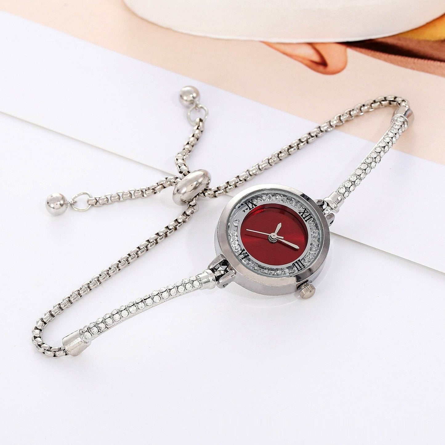 Fashion Diamond Round Women's Quartz Watch - Elegant Design & Calendar - Buy Center