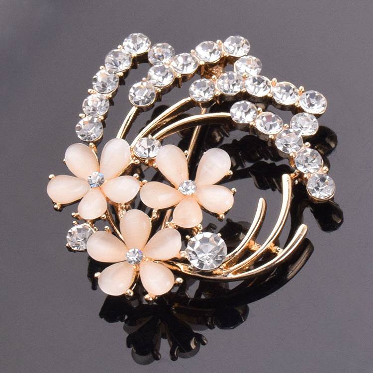 High-End Flower Corsage Opal Vintage Brooch - Elegant Wedding Accessory - Buy Center