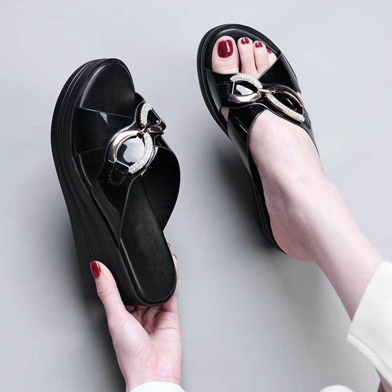 Thick Bottom Women's Wedgy Slippers - Stylish Round Toe Design for Comfort - Buy Center