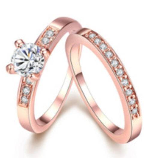 Elegant Rose Gold Ring with Diamonds - Perfect for Any Occasion 2025 - Buy Center