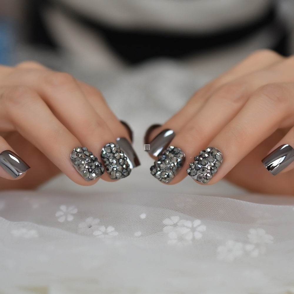 Metal False Nails for Women - Edgy Glamour Kits in Trendy Styles 2025 - Buy Center