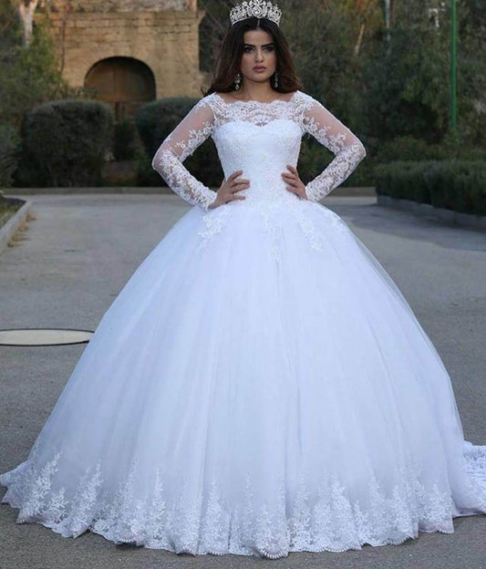 Vintage Lace Applique Wedding Dress - Elegant Gown for Unforgettable Moments - Buy Center