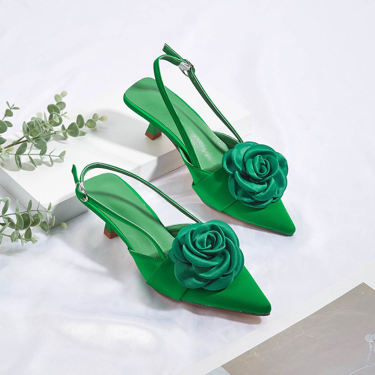 Elegant Three-Dimensional Flower Kitten Heel Pumps - Stylish Women's Shoes - Buy Center
