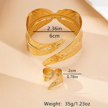 Women's Alloy Geometry Open Bracelet - Stylish Love Heart Design 2025 - Buy Center