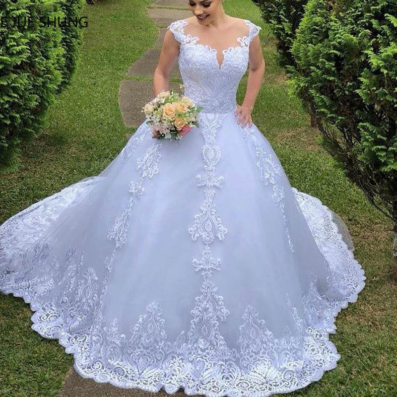 Vintage Lace Wedding Dress - Elegant White Puff Skirt for Modern Brides - Buy Center