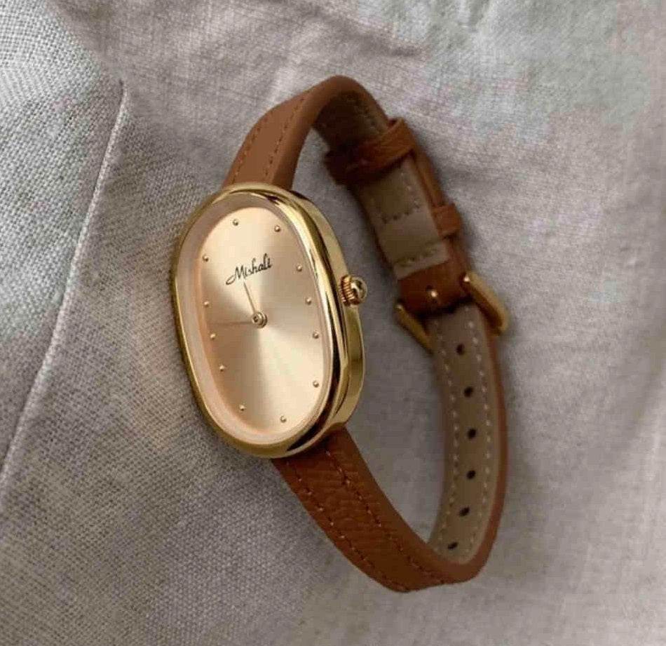 Buycenter Retro Gold Women's Watch - Stylish Small Round Bracelet Design - Buy Center