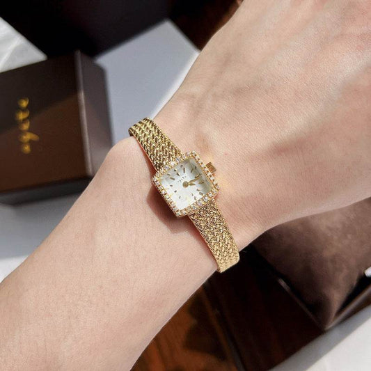 Mini Delicate Square Women's Quartz Watch - Gold Mesh & Retro Style - Buy Center