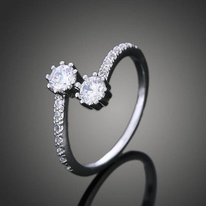 Luxurious Zircon Ring - Elegant Engagement & Wedding Jewelry 2025 - Buy Center