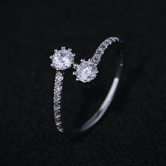 Luxurious Zircon Ring - Elegant Engagement & Wedding Jewelry 2025 - Buy Center