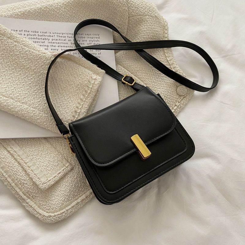 Women's Retro Shoulder Bag - Stylish Fashion Messenger for Daily Use - Buy Center