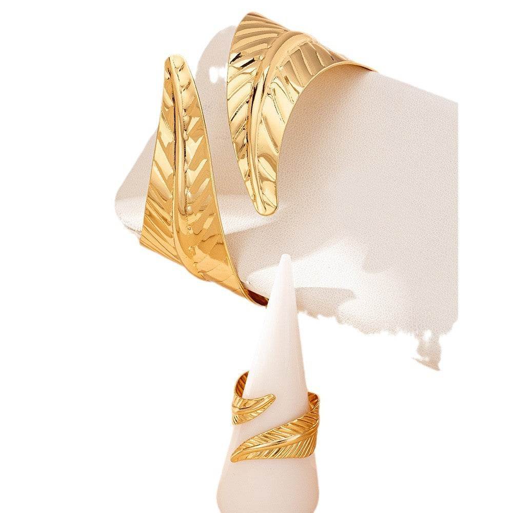 Women's Alloy Geometry Open Bracelet - Stylish Love Heart Design 2025 - Buy Center