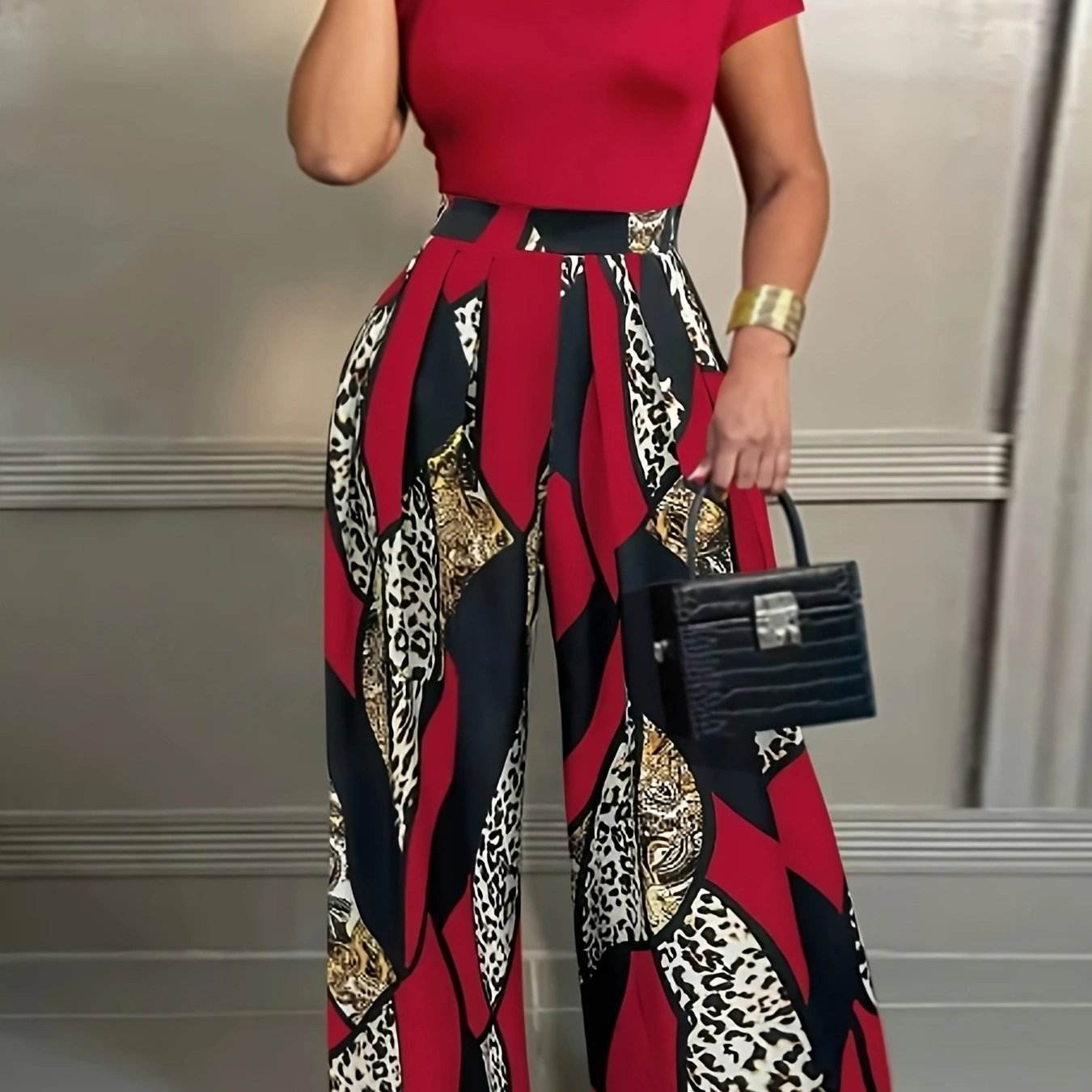 Elegant Two-Piece Set: Fitted T-Shirt & Loose Trousers for Summer - Buy Center