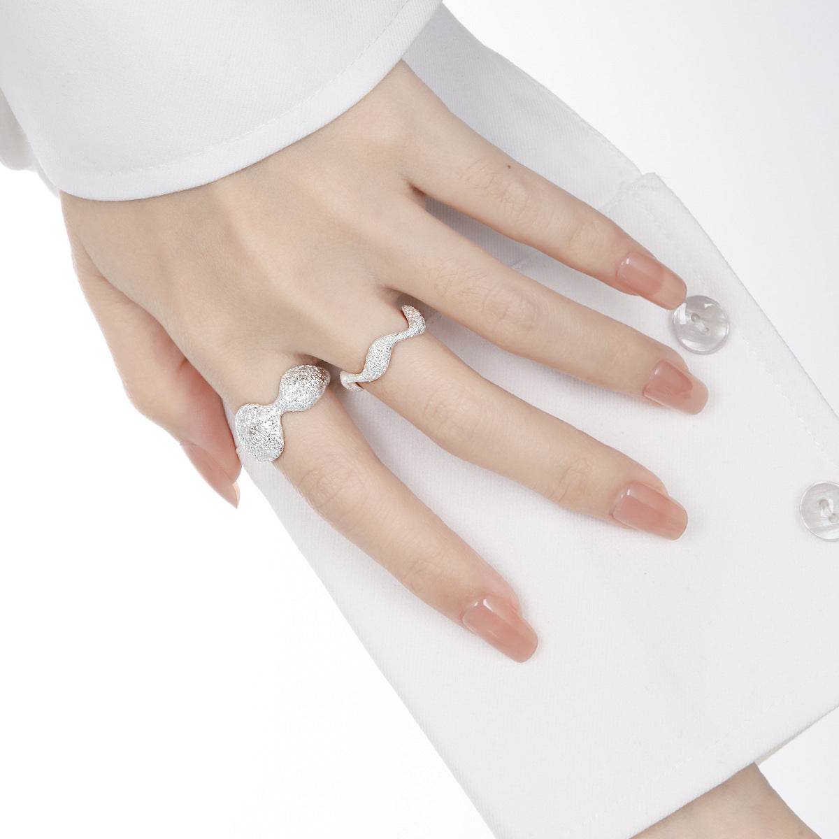 Geometric Round Frosted Ring - Irregular Design for Modern Women - Buy Center