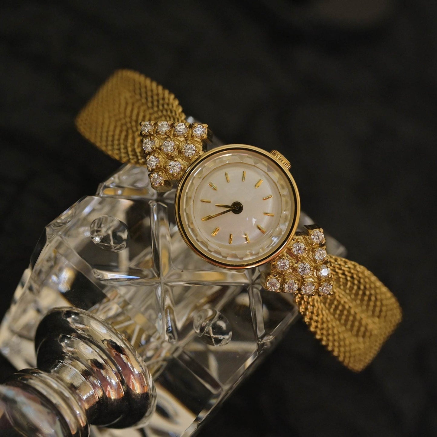 Vintage Kaleidoscope Diamond Quartz Watch - Elegant Women's Dress Accessory - Buy Center