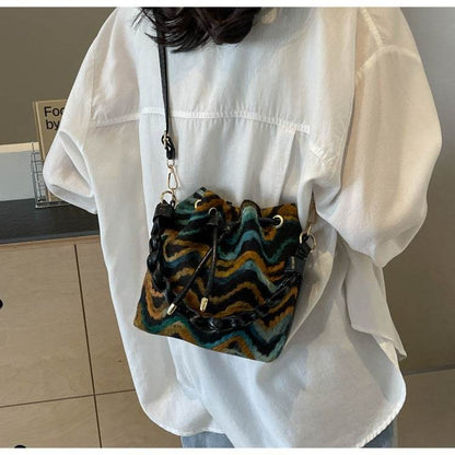 Buycenter High-Grade Shoulder Bag - Stylish, All-Matching Bucket Design - Buy Center