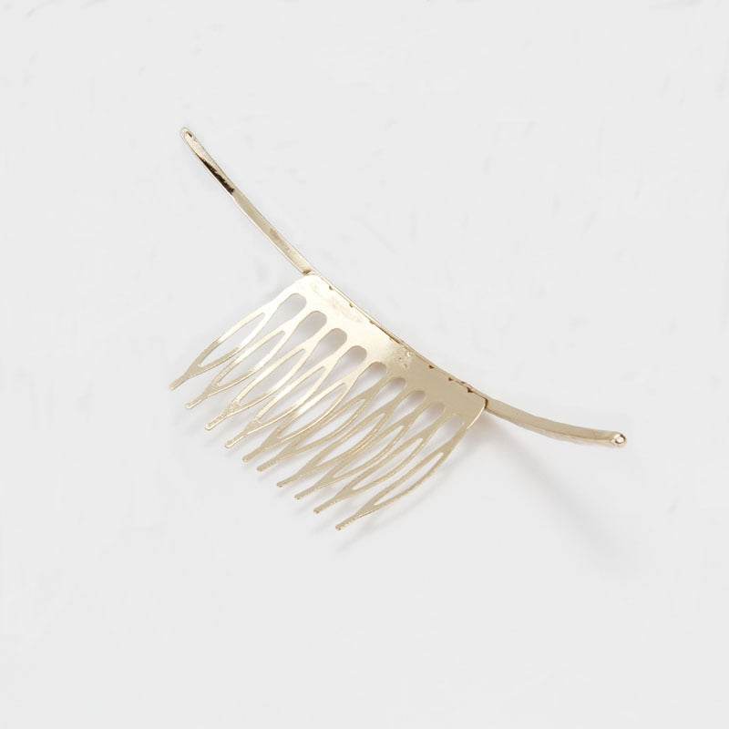 Stylish Curved Hair Comb - Lightweight & Durable for All Hair Types - Buy Center