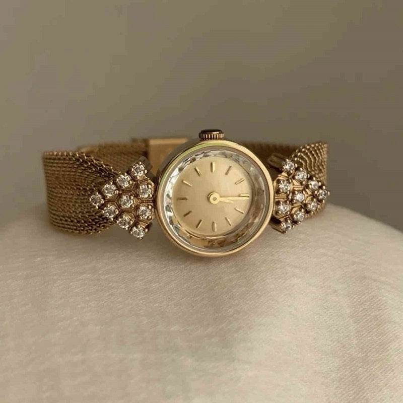 Buycenter Retro Gold Women's Watch - Stylish Small Round Bracelet Design - Buy Center