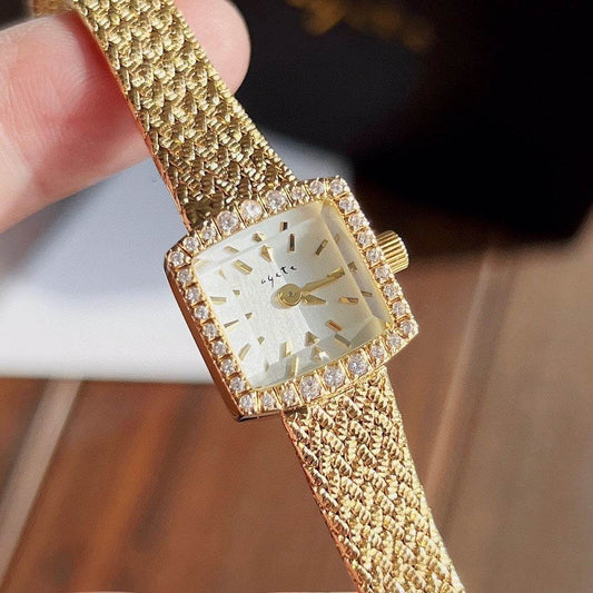 Mini Delicate Square Women's Quartz Watch - Gold Mesh & Retro Style - Buy Center