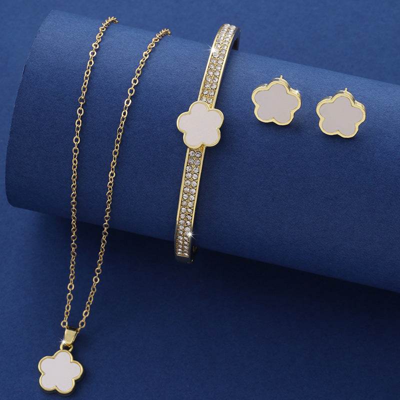 Lucky Five Petal Flower Jewelry Set - Elegant Modern Fashion Accessory - Buy Center