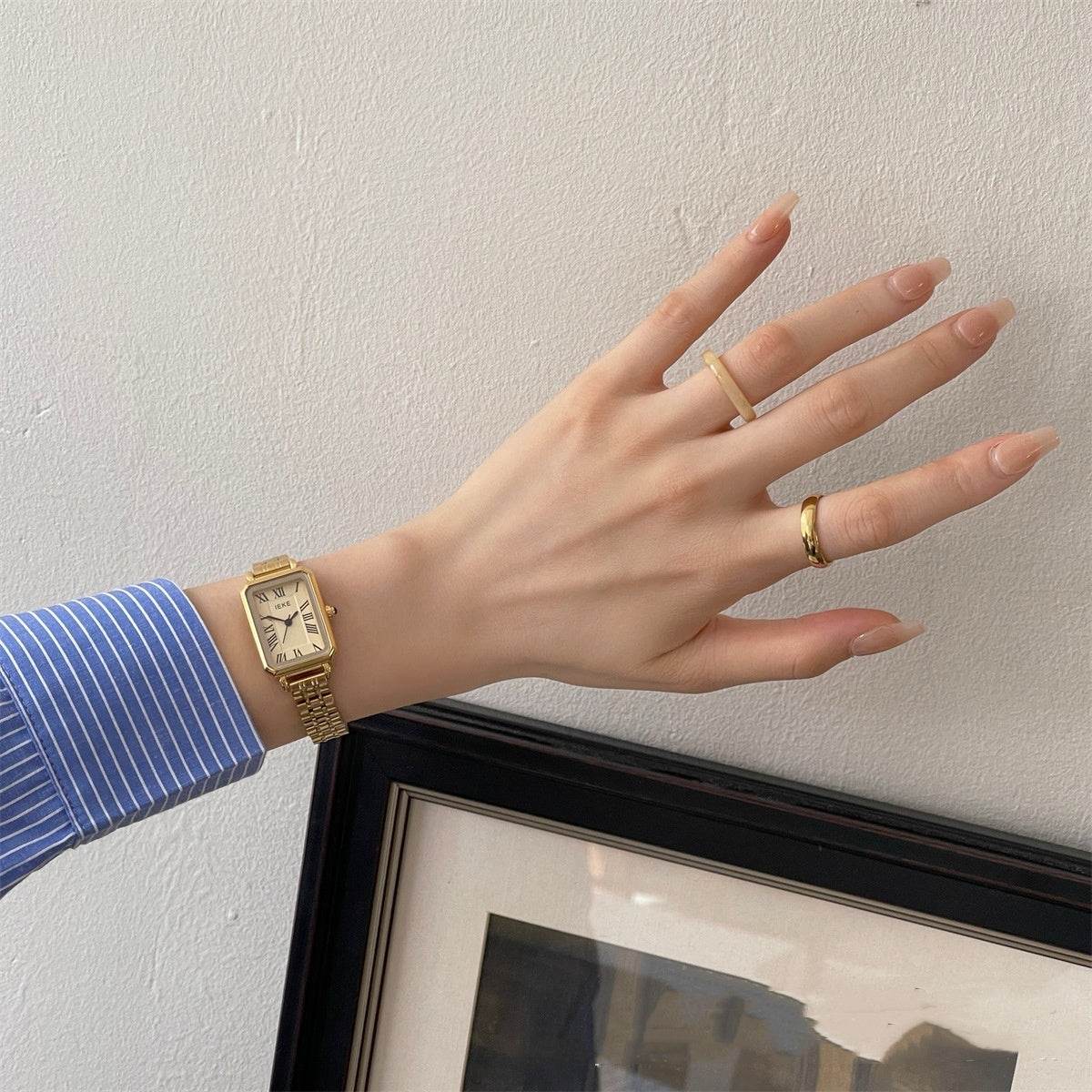 Elegant Women's Quartz Watch - Small Dial, Stylish Steel Belt Design - Buy Center