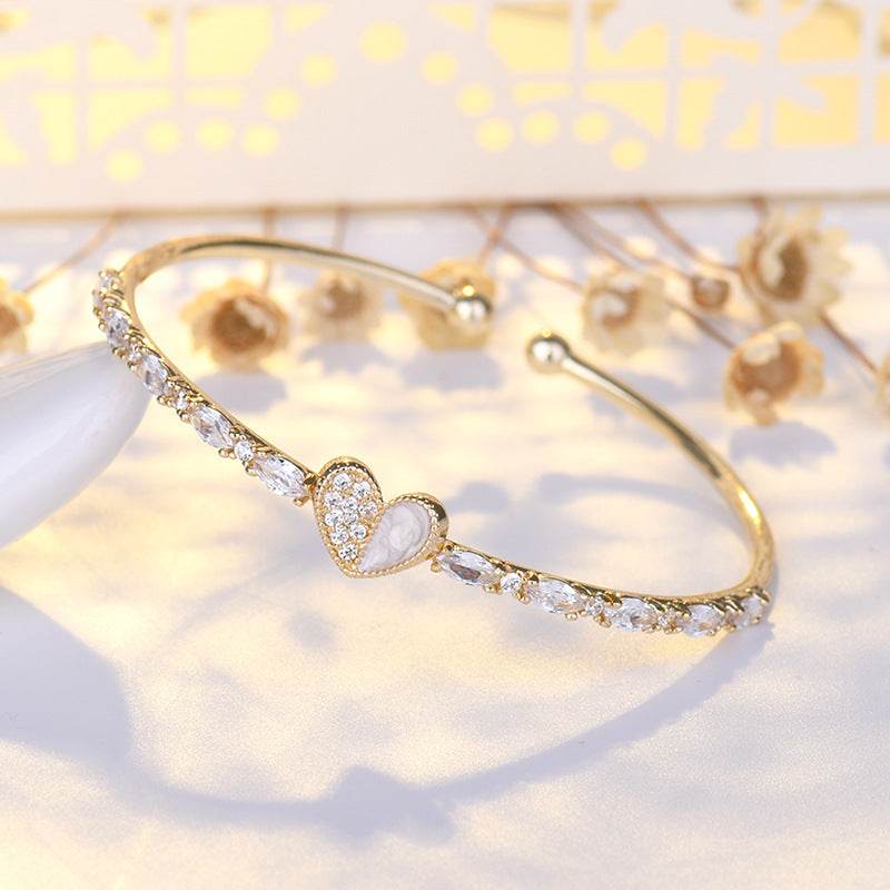 Buy Center Women's Heart-Shaped Love Bracelet - 14K Gold Plated - Buy Center