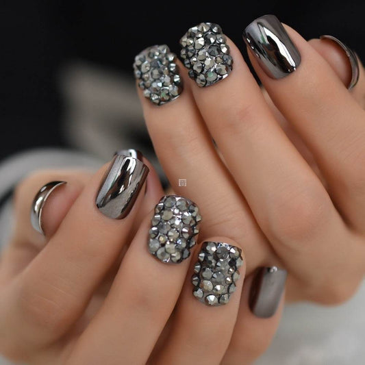 Metal False Nails for Women - Edgy Glamour Kits in Trendy Styles 2025 - Buy Center