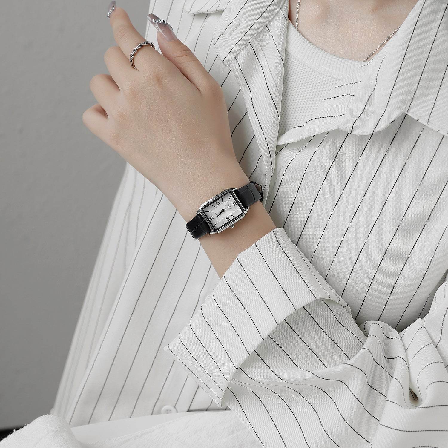 Women's Retro Elegant Waterproof Small Square Watch - Vintage Style & Durable - Buy Center