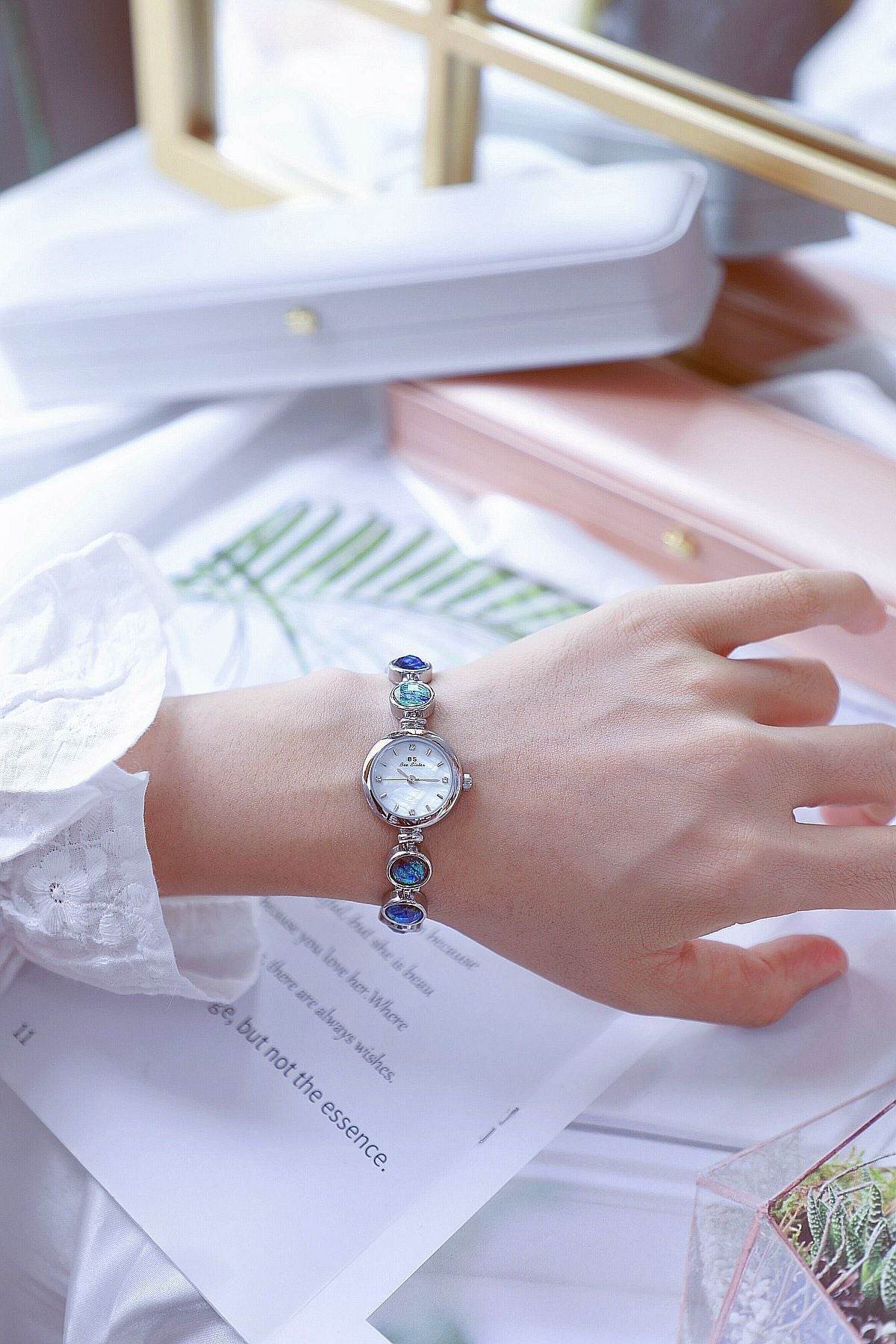 Buycenter Glow Rough Stone Women's Watch - Colorful Design, 38mm Dial - Buy Center