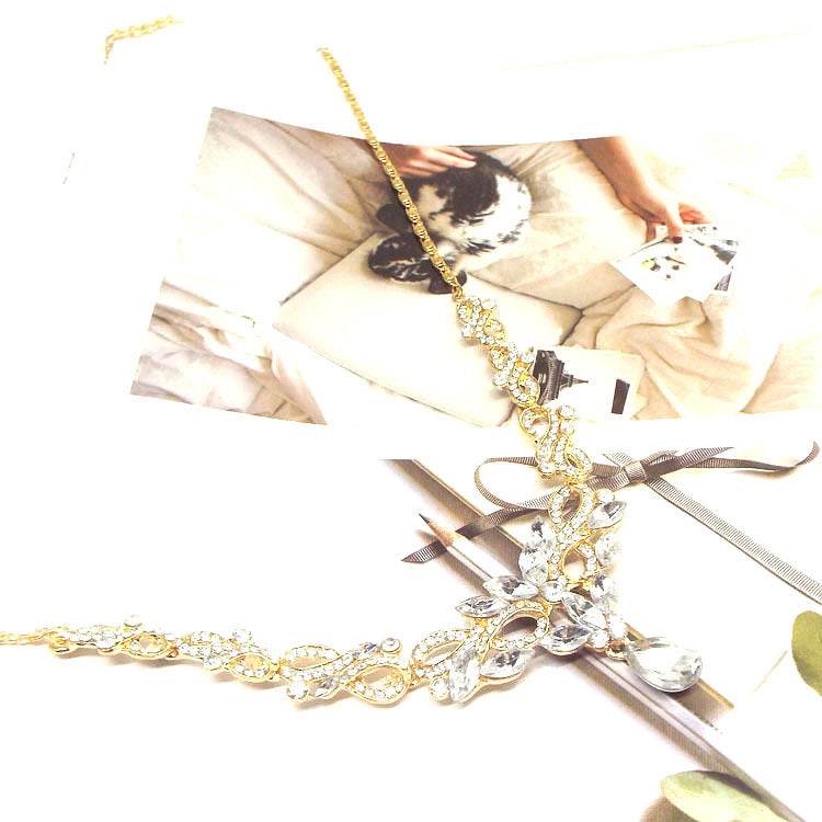 Elegant Women's Bow Necklace - Stylish Alloy Chain for Any Occasion - Buy Center