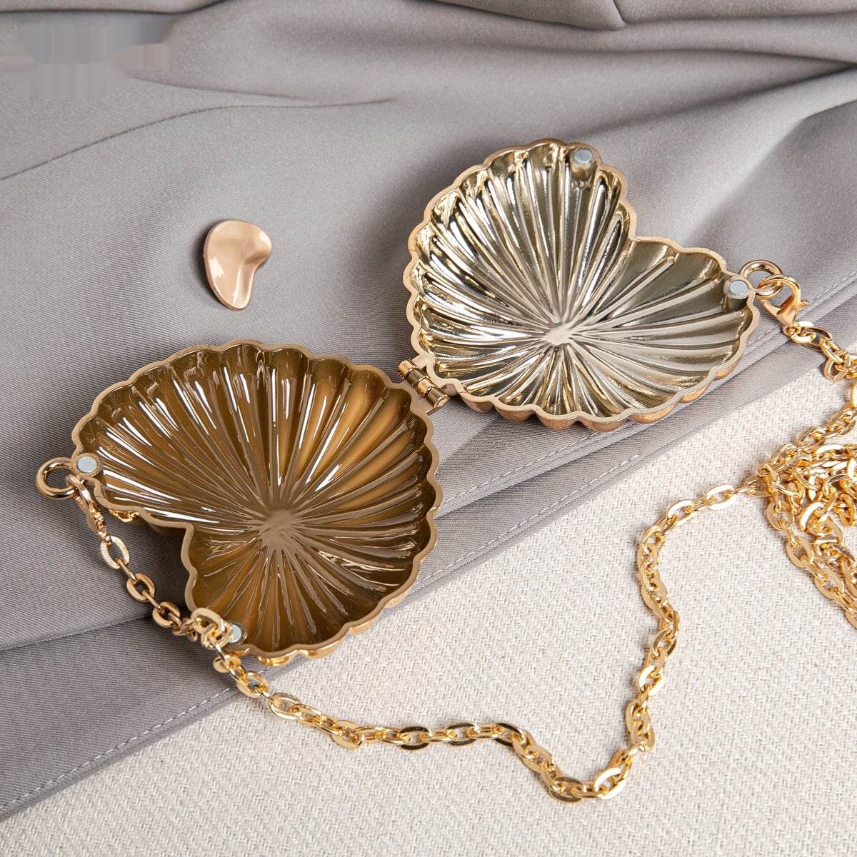 One Shoulder Love Messenger Bag - Gold & Silver Shell Design, Trendy Style - Buy Center