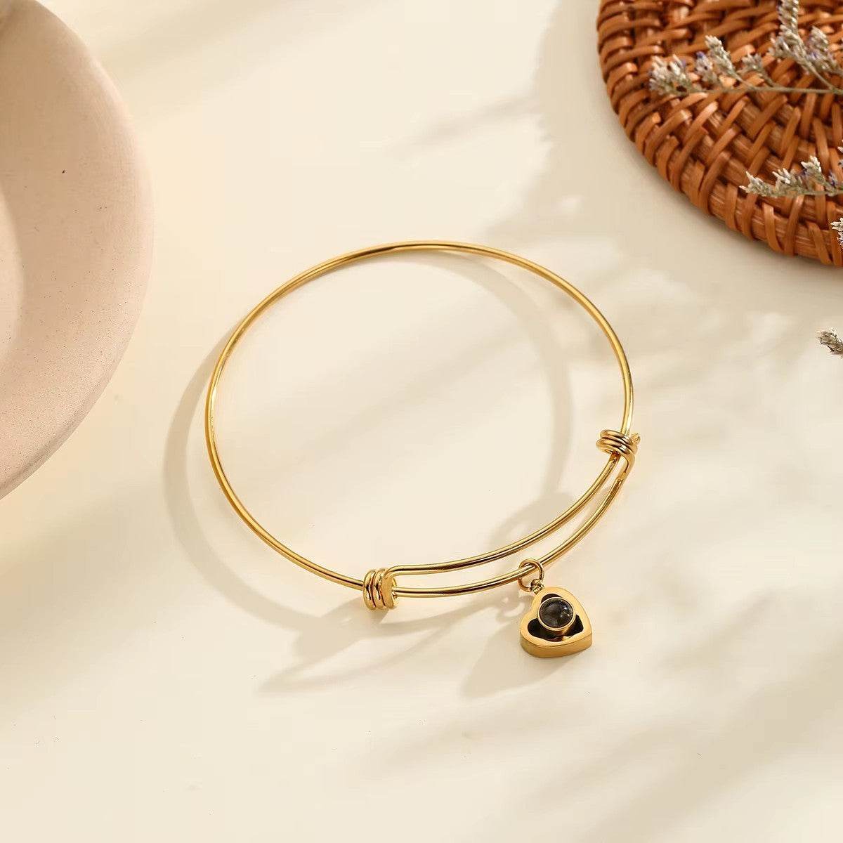 Buycenter Heart Shaped Projection Bracelet - Fashion OL in White Gold - Buy Center