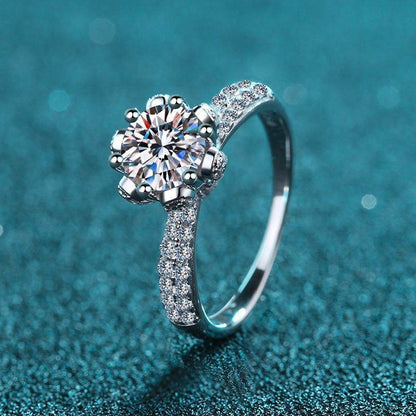 Elegant Women's Sterling Silver Ring - Flower Design, Multiple Sizes Available - Buy Center