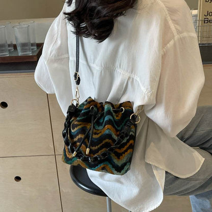 Buycenter High-Grade Shoulder Bag - Stylish, All-Matching Bucket Design - Buy Center