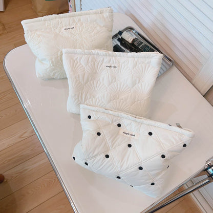 Women's Quilted Handbag - Soft Cotton Cosmetic Bag for Daily Use - Buy Center