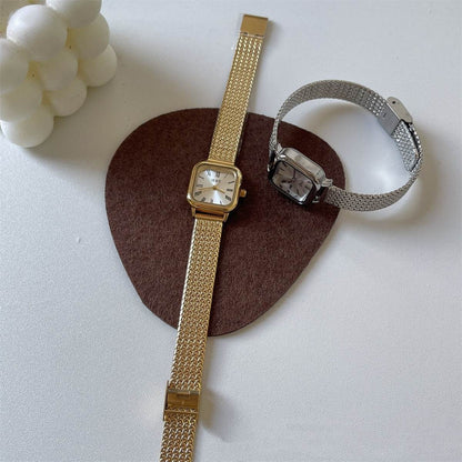 Retro Roman Women's Quartz Watch - Elegant Gold Strap & Slim Design - Buy Center